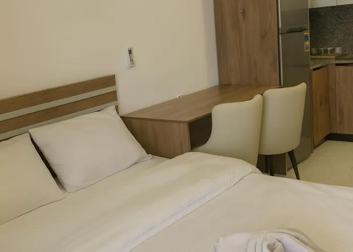 Apartmanhotel Concierge At La Prestigia B2 4 3*
